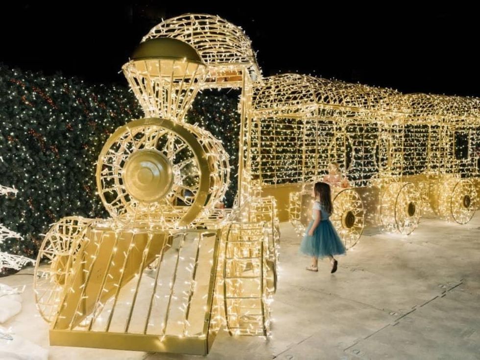 Enchant 2022 Christmas holiday lights