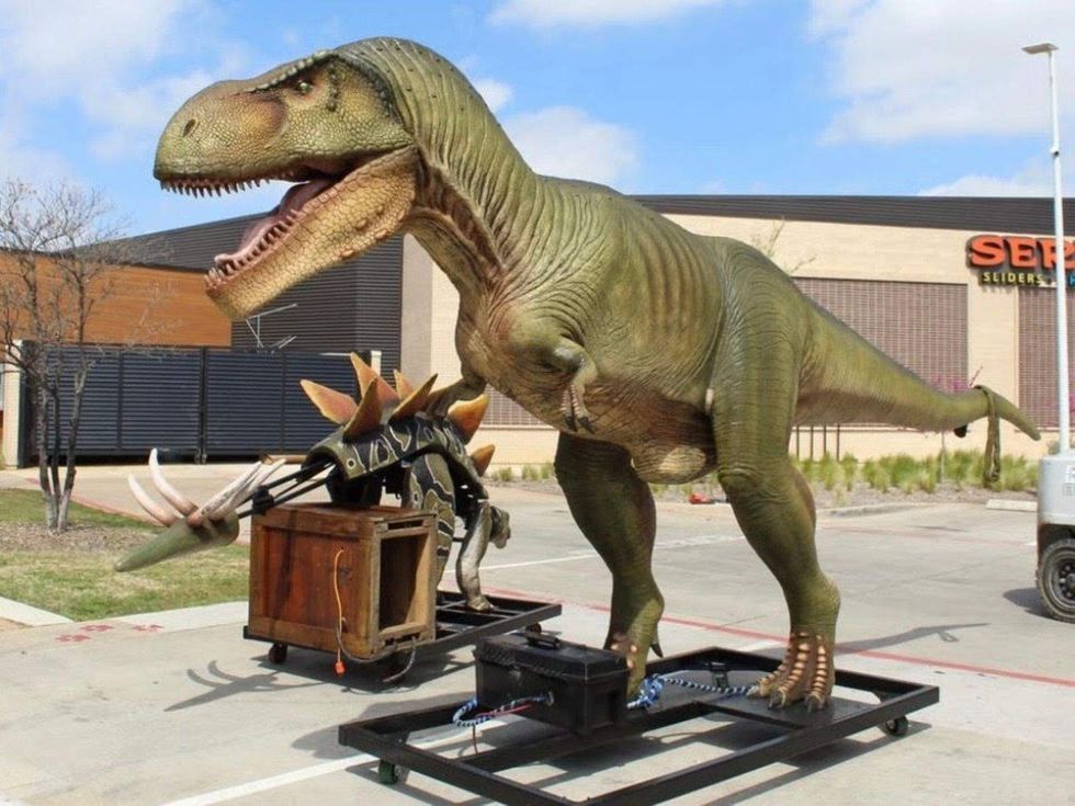 Epic Central dinosaur