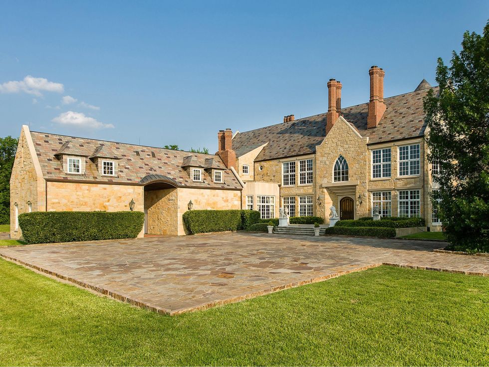 Most recognizable house on Inwood Road commands castleworthy price