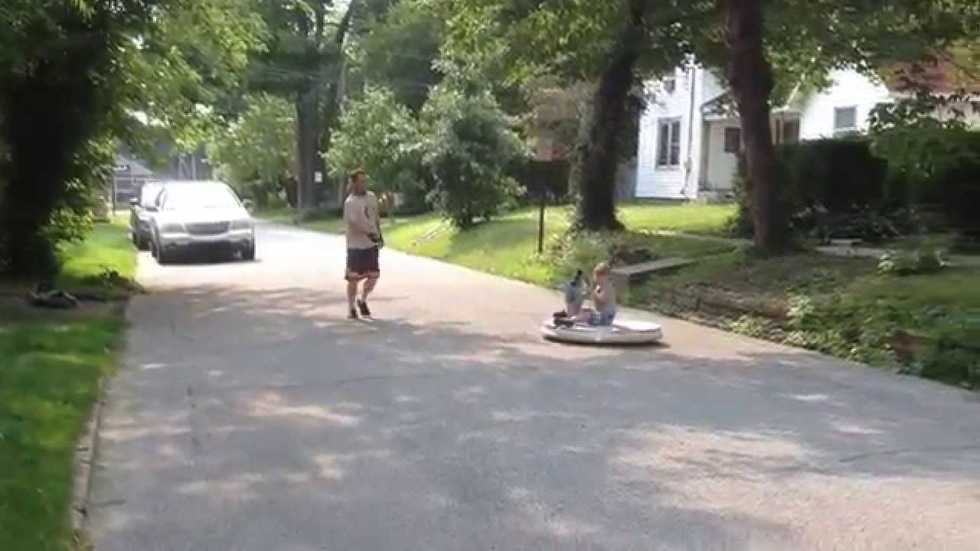 Taco Bell bride, Emmy weirdness and more links we love right now