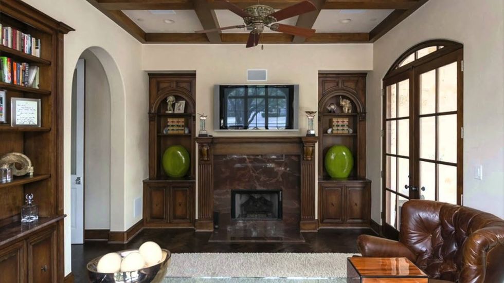 Celebrity manse on the market, best Texas hotels and more trending stories