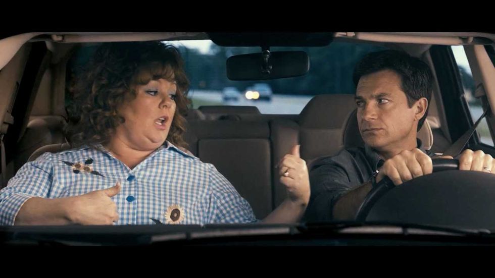 Melissa McCarthy and Jason Bateman's palpable comedic chemistry carries Identity Thief