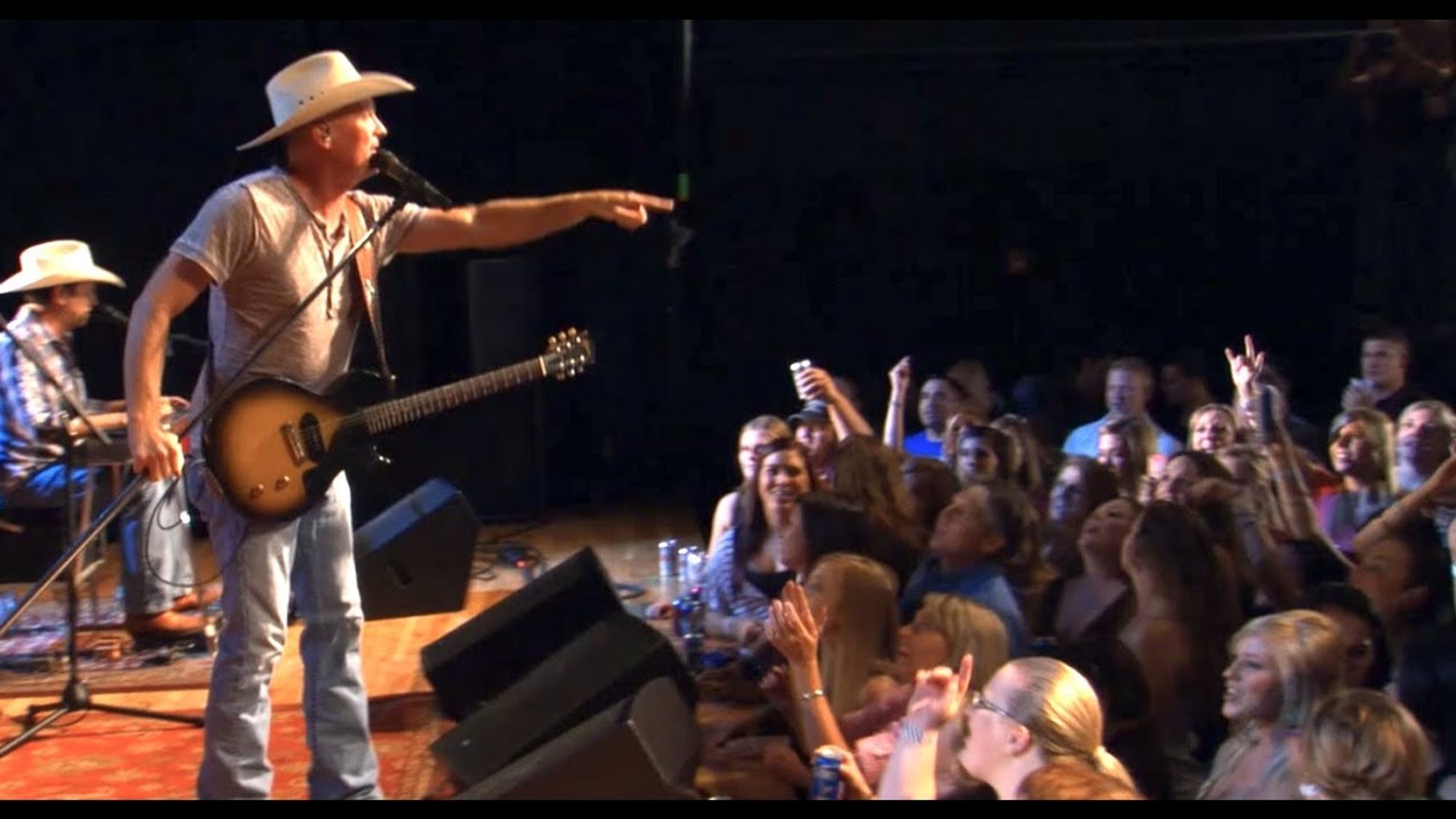 Honky tonk hero Kevin Fowler on being just like his fans and hunting ...