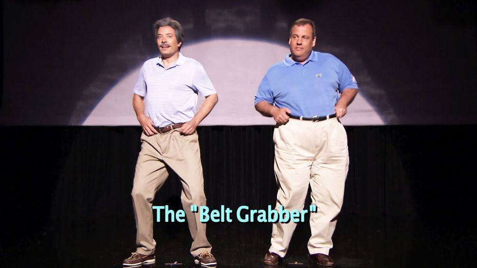 Evolution of dad dancing, Bill Murray photobomb and more links we love right now