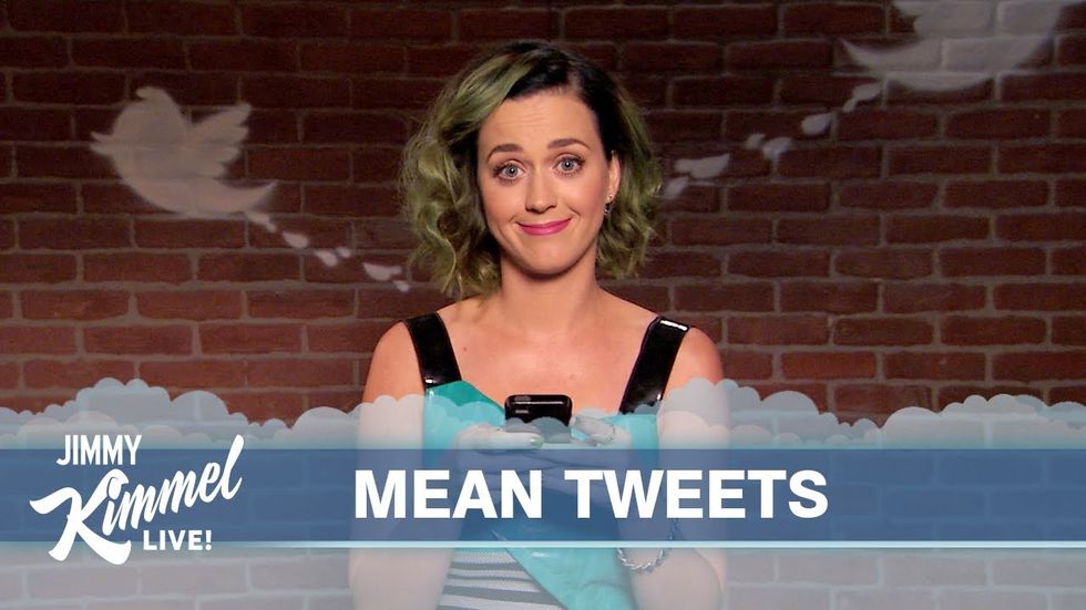 Musicians read mean tweets, Tinder charges for swipes and more links we love