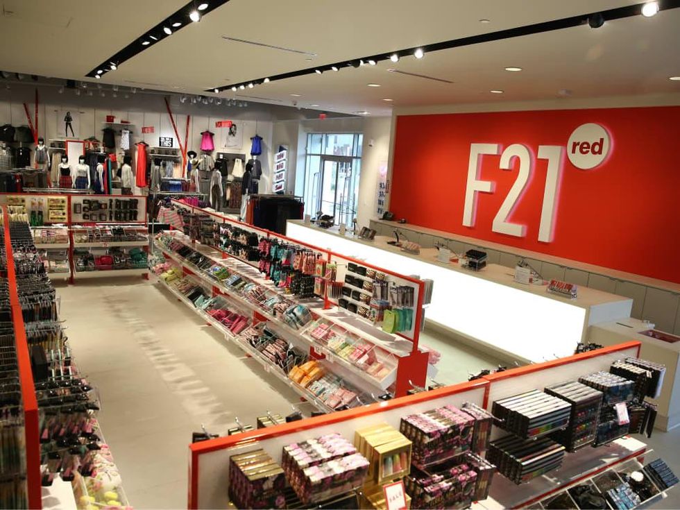 F21 RED at the Shops at Park Lane