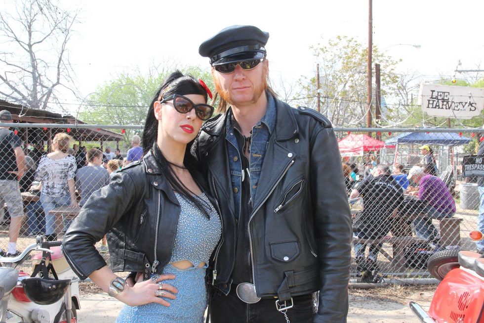 Fabretta Suede, Moondog