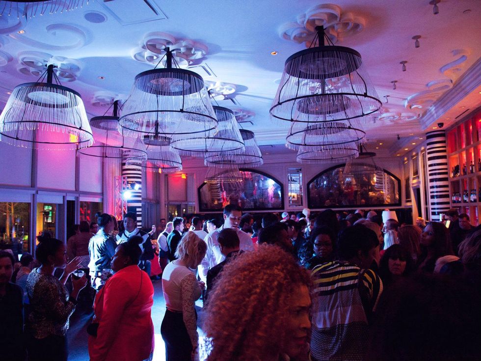 FASHIONISTAS fashion Fridays