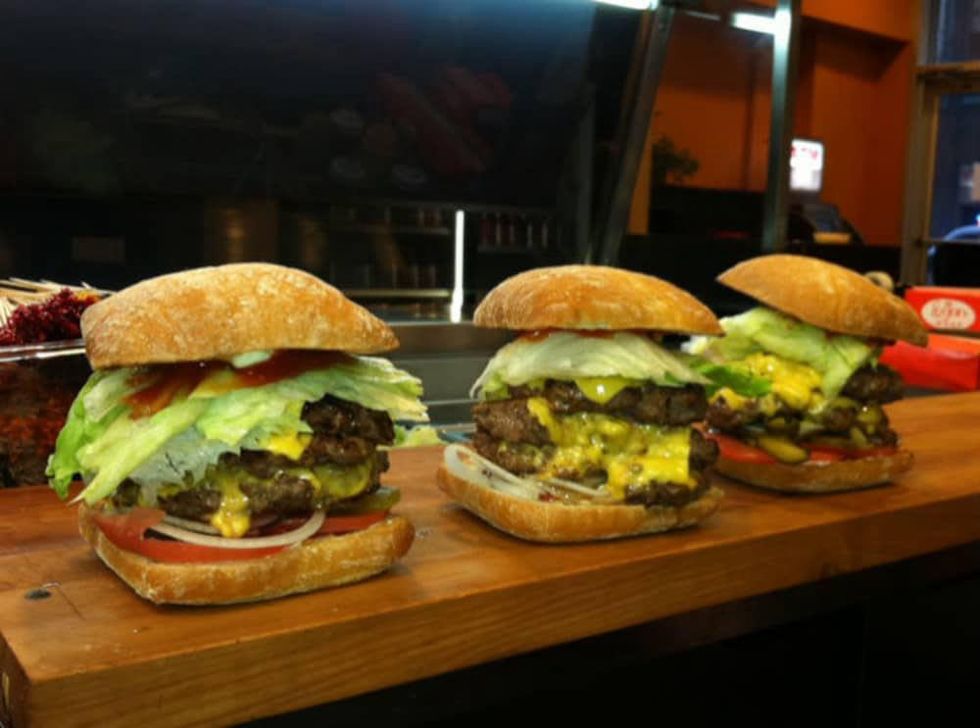 Fat Rabbit, burger sliders