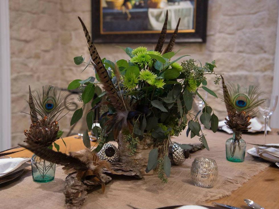 feather thanksgiving, sparkle and dine