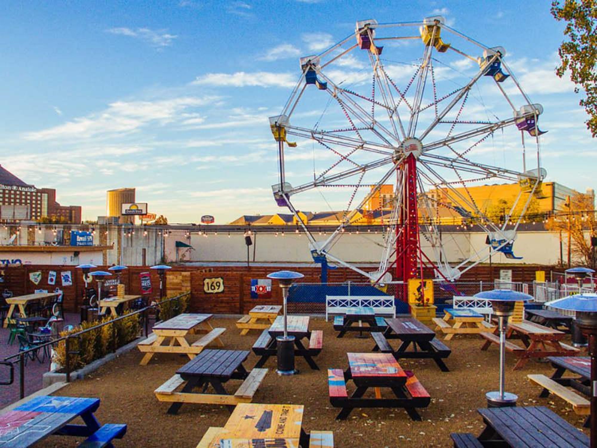 Ferris Wheelers Backyard & BBQ