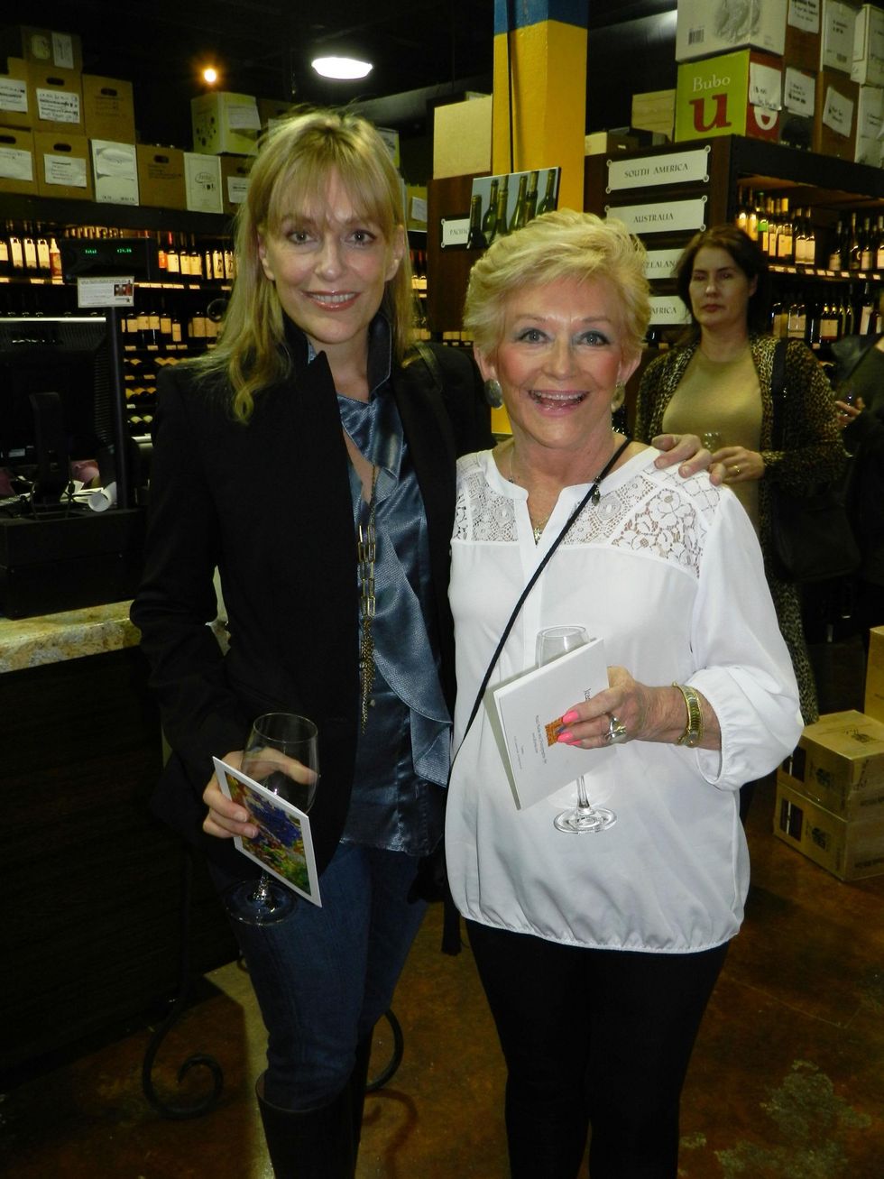 Finley Moll, Sue King