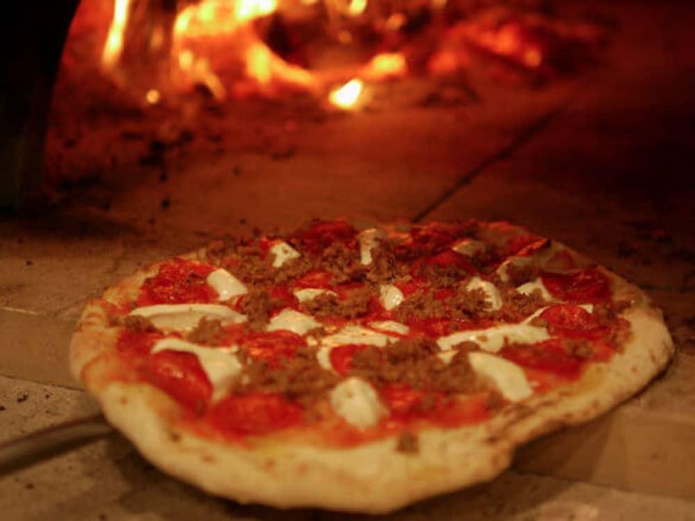 Five Creeks Tavern pizza