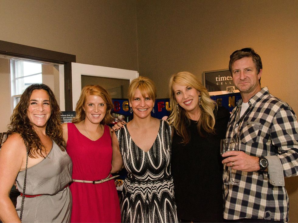 Fonya Mondell, Jennifer Hudson, Erin Cihak, Brenda Barvais and Robert Barvais, foodiepalooza