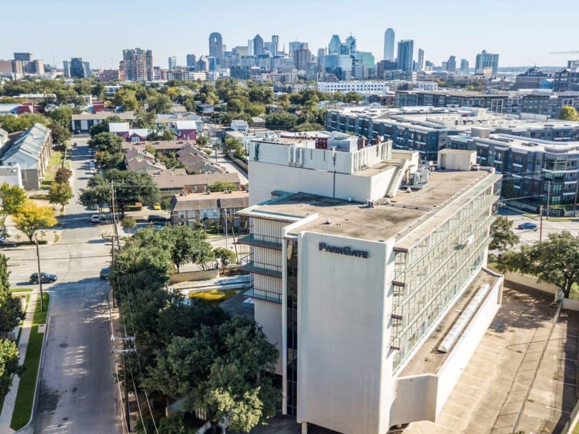 Former Braniff hostess college