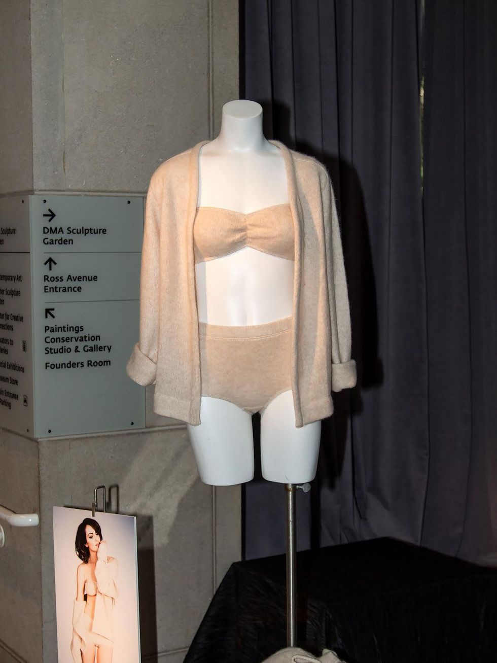 Forty Five Ten, Art Ball