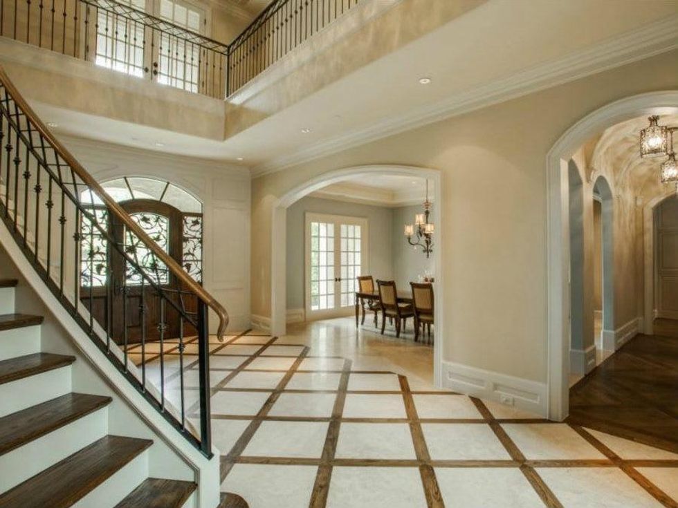 Foyer at 4436 Brookview in Dallas