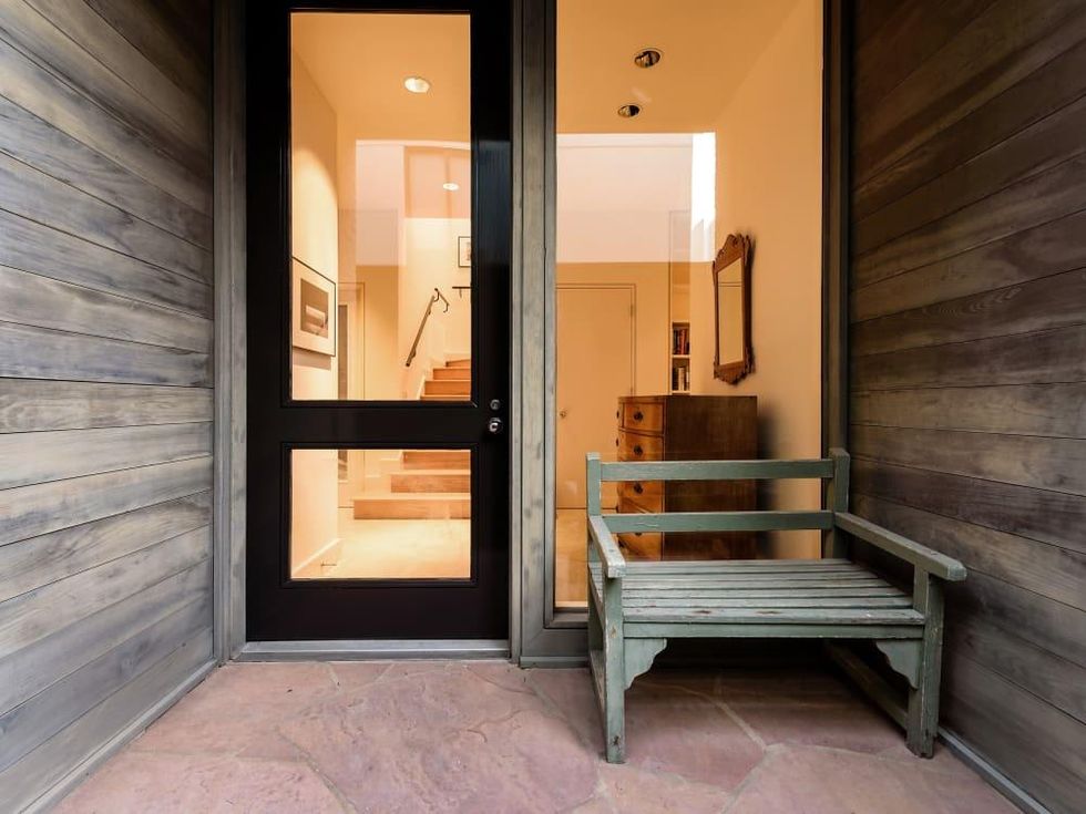 Frank Welch house, entry