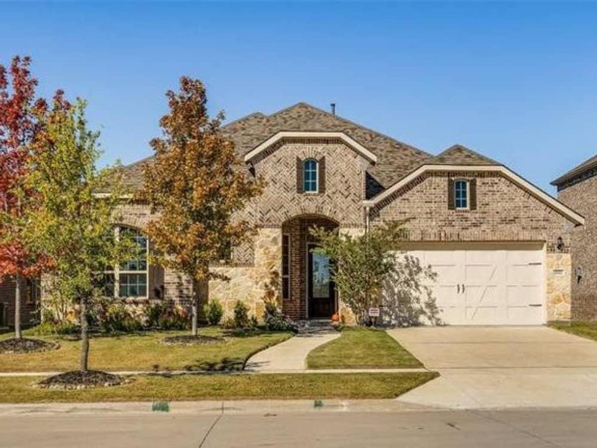 This lovely Frisco home is on the market for 429,000 — right about the city's median price