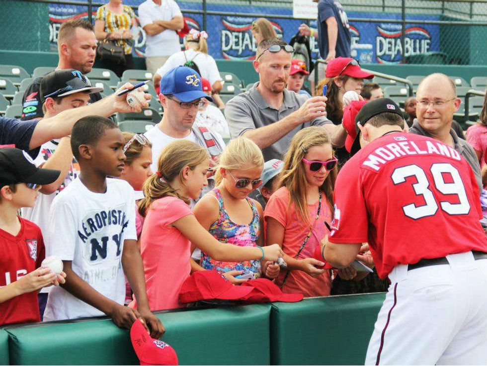 Frisco Rough Rider Mitch Moreland signing autographs