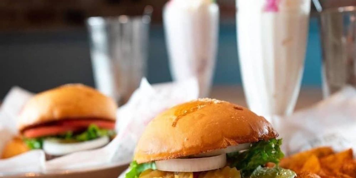 Fuddruckers brings burgers to surprising new locations around ...
