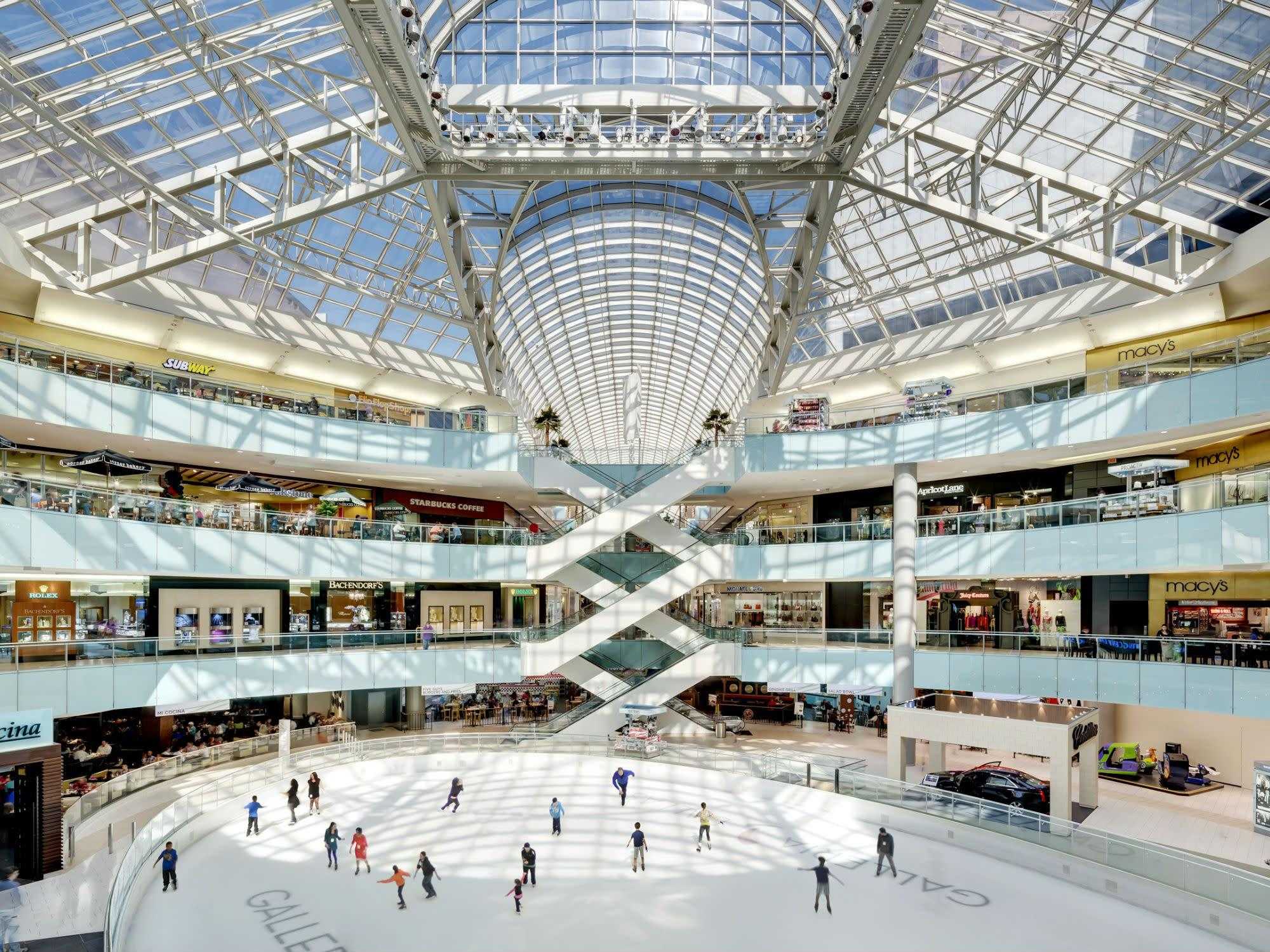 Galleria Dallas Ice Rink