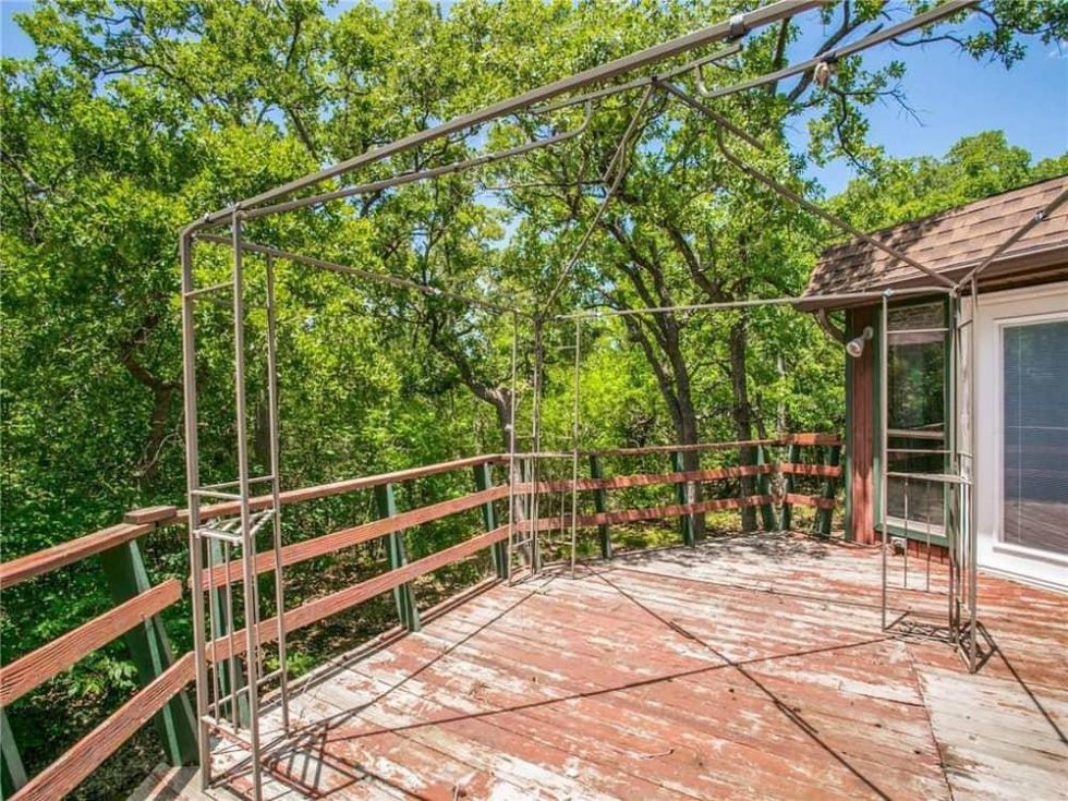 Geodesic dome house, 2056 Kimball, Southlake