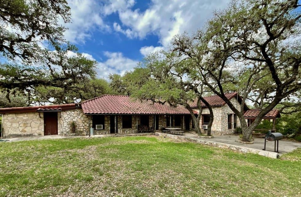 Geronimo Springs Ranch for sale near San Antonio