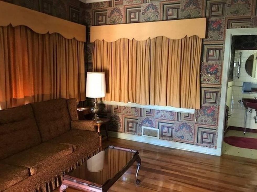 Gladewater round house