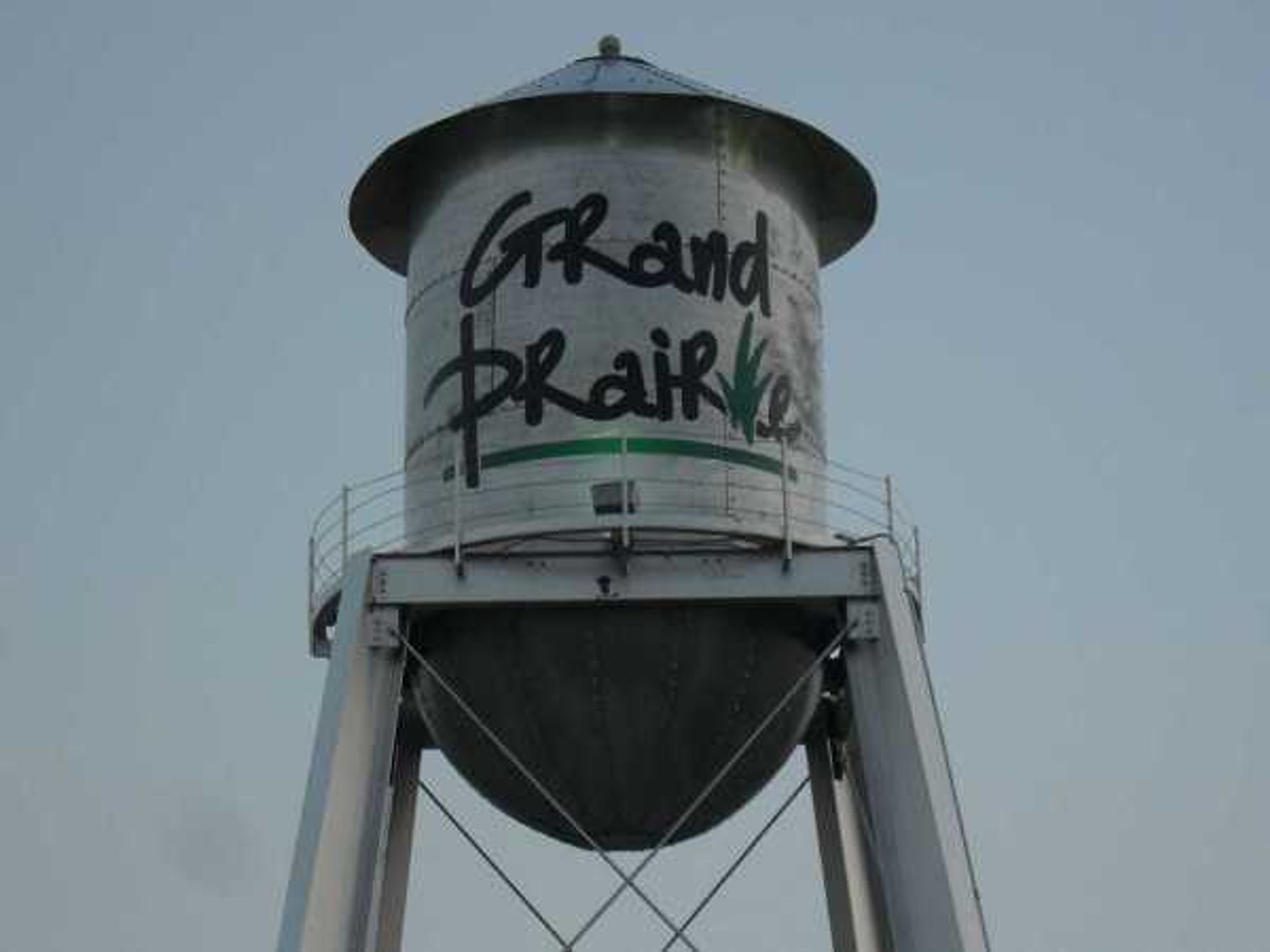 Grand Prairie water tower