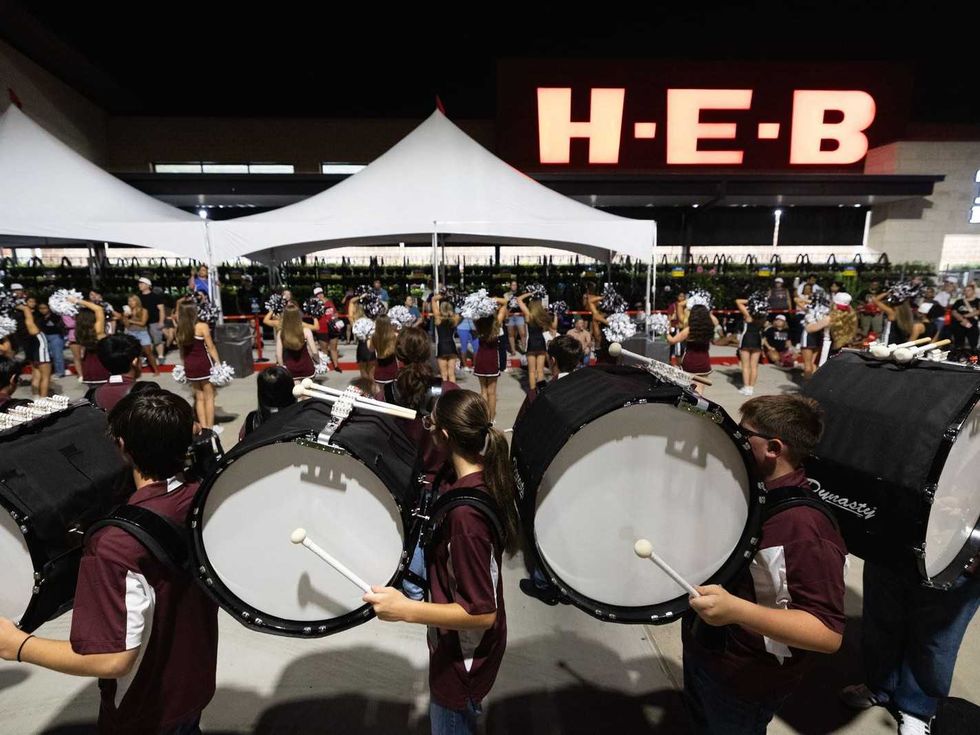 H-E-B Murphy grand opening
