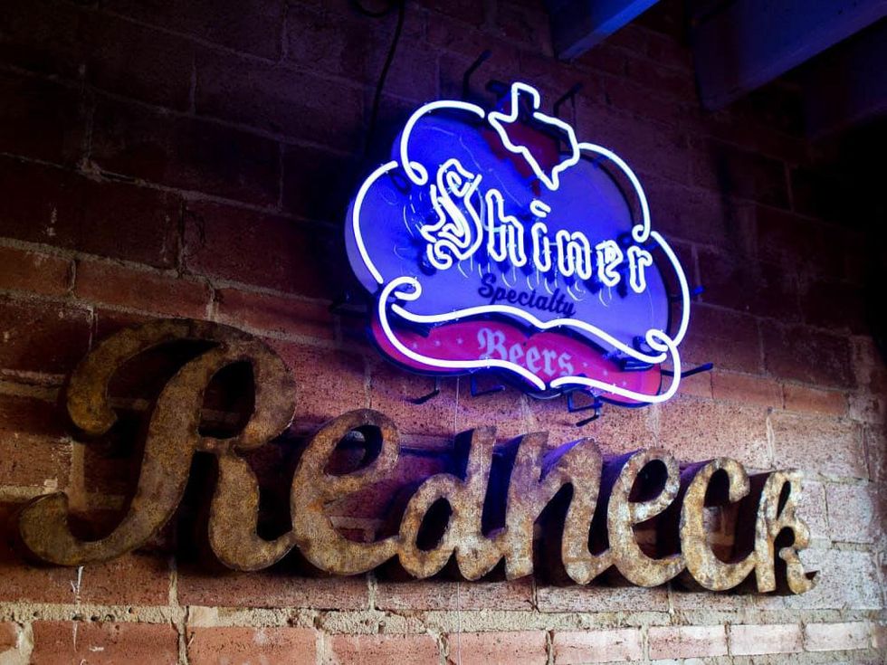 Henderson Avenue Country Club