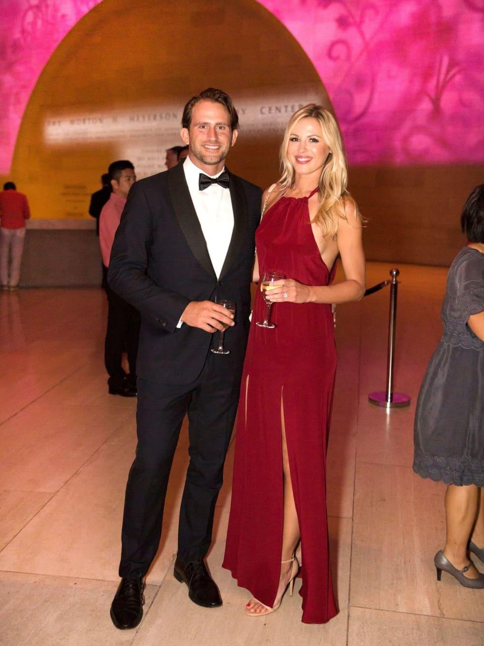 Holland Burian, James Carroll