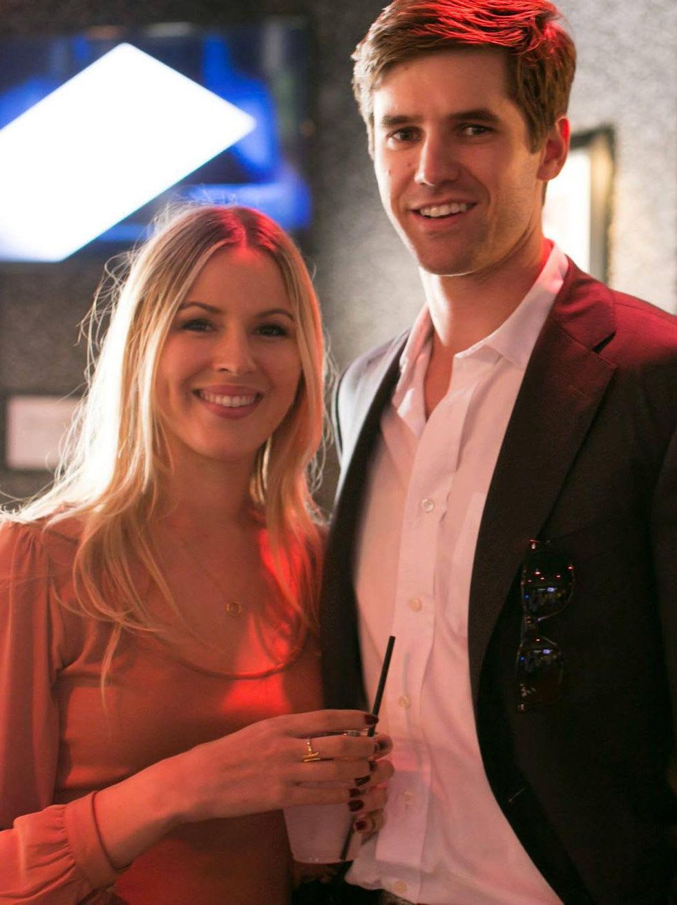 Holland Burian, Robert Marshall Wallce, Echelon