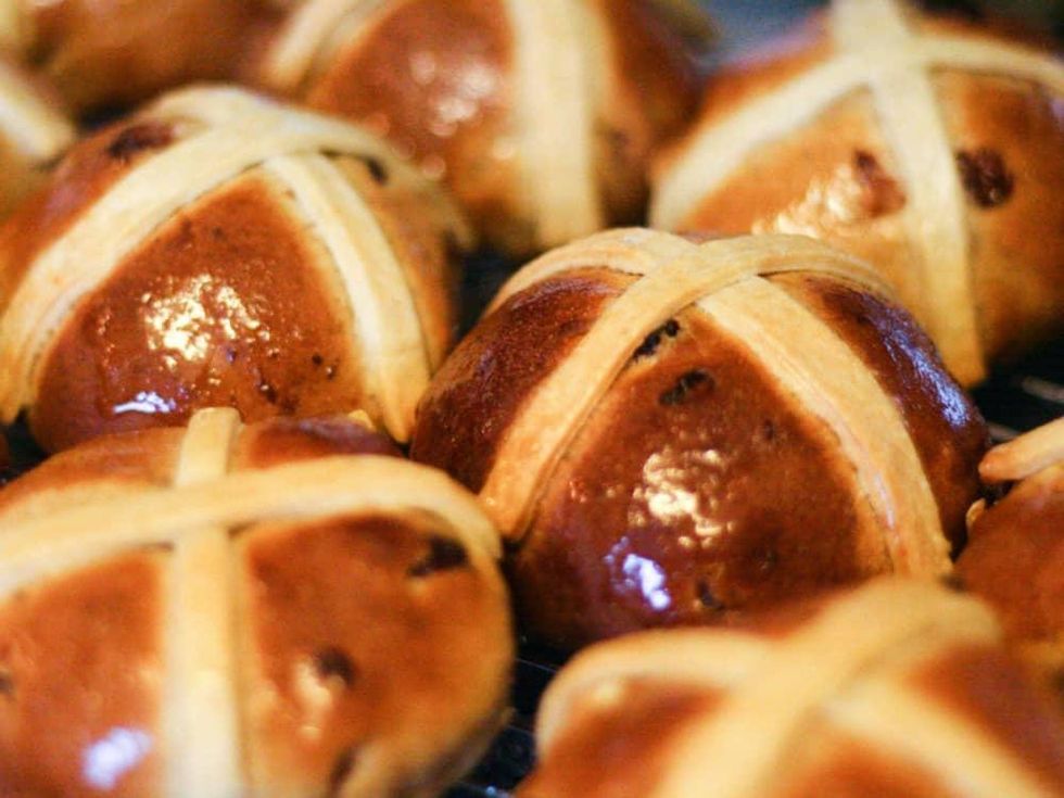 Hot cross buns