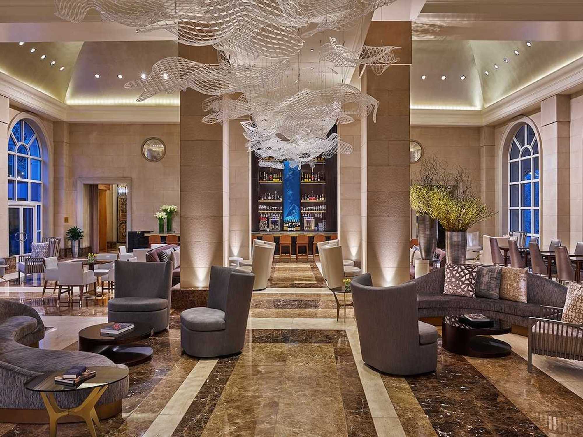 Hotel Crescent Court lobby