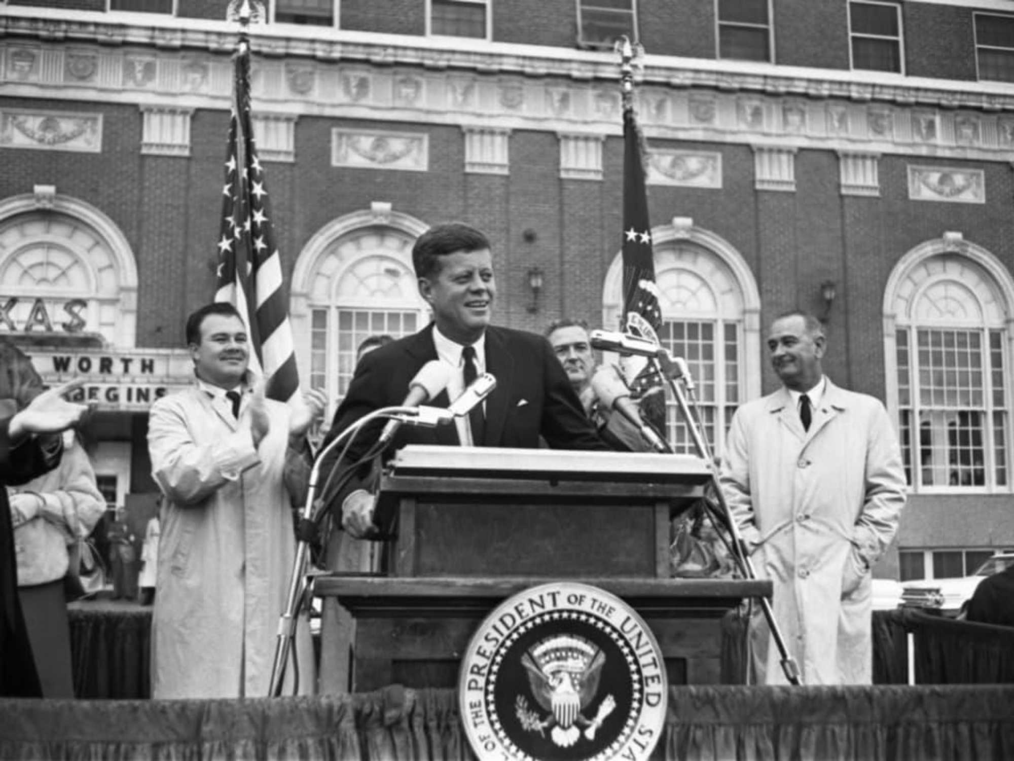 "Hotel Texas" at Dallas Museum of Art