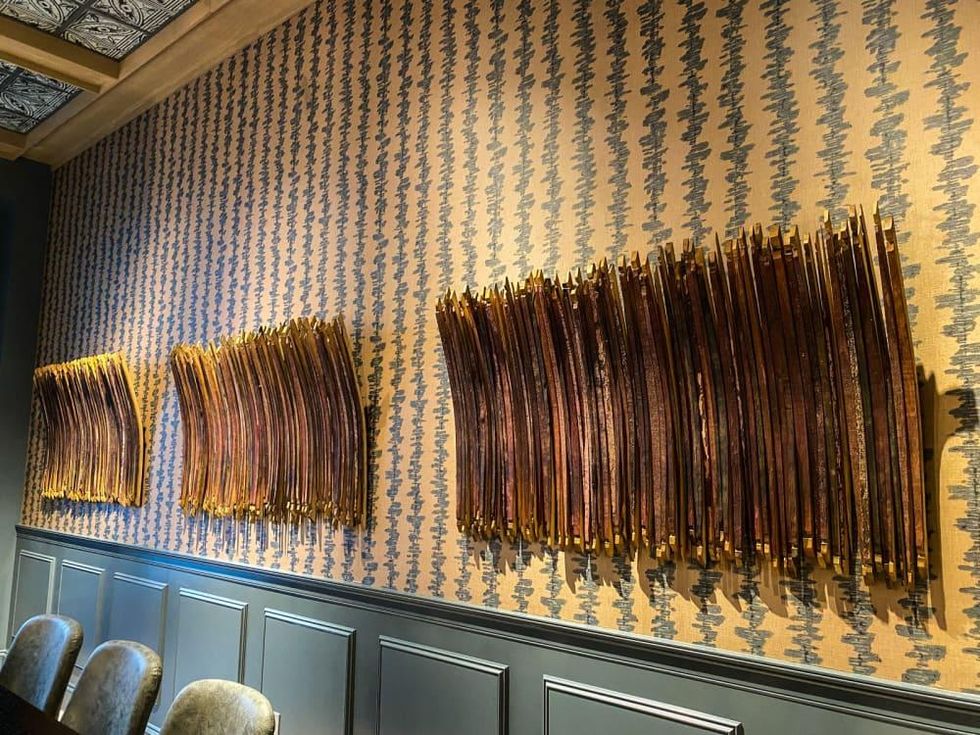 Hotel Vin, Grapevine, barrel staves art