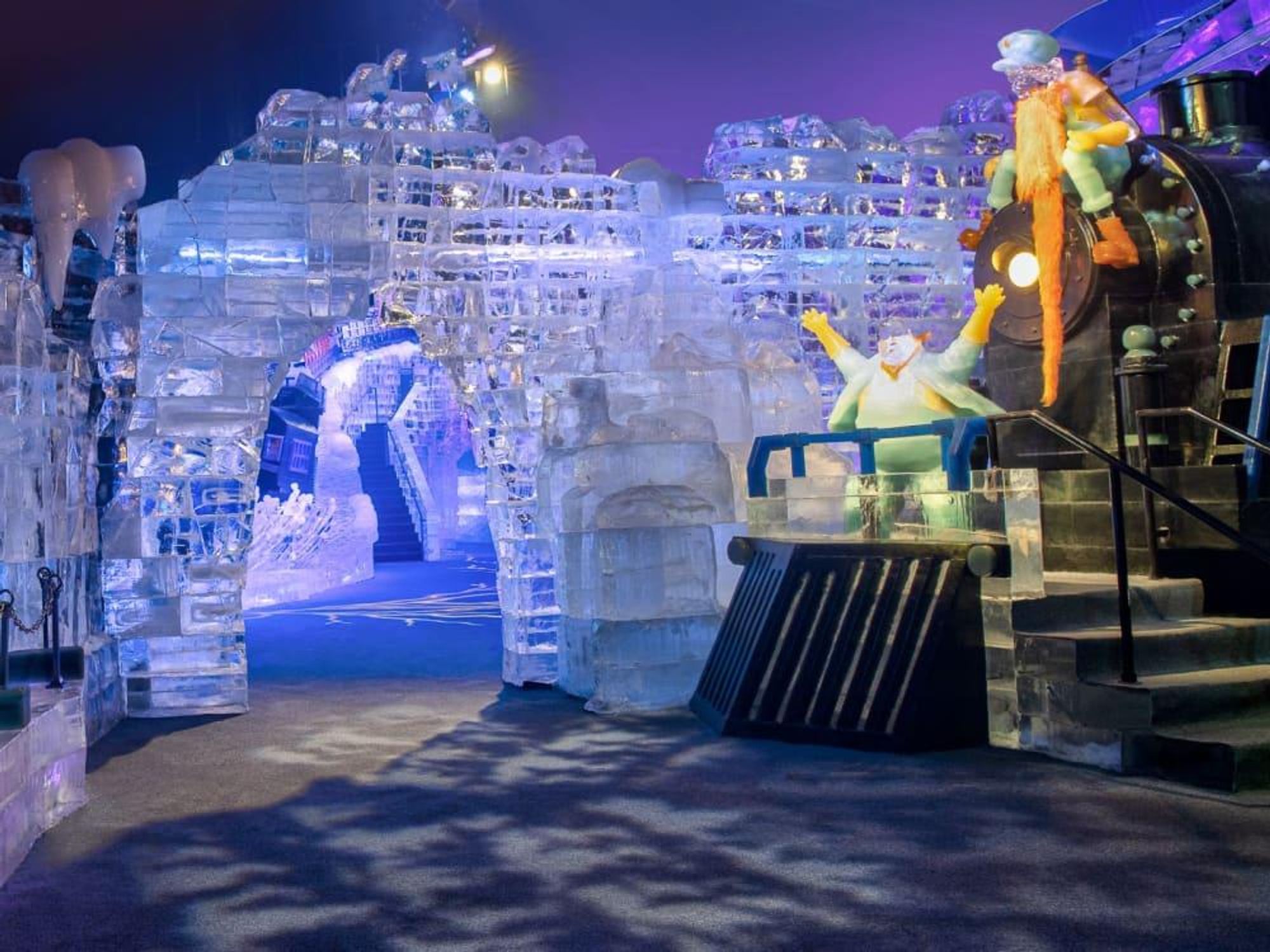 ICE! chisels back into Gaylord Texan in Grapevine for 2022 holiday season -  CultureMap Dallas