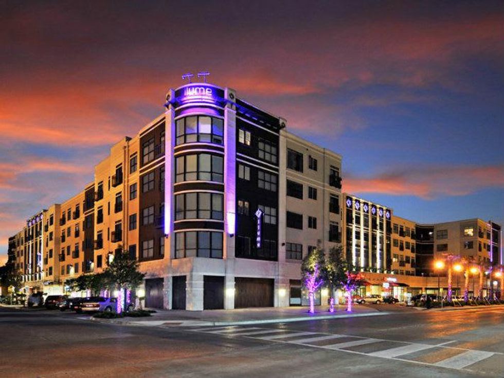 Ilume, Cedar Springs