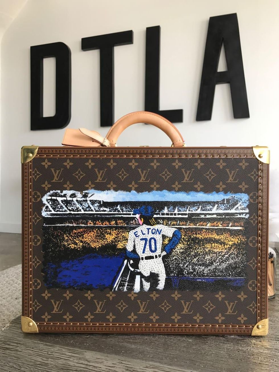 Louis Vuitton Painting Personalization