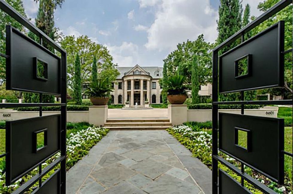 Peter Marino, Interior Designer and Architect of Crespi Hicks Estate,  Neo-Classical Homes, French Chateaus, and Classical Homes in Dallas  Neighborhoods, Preston Hollow and Volk Estates Discussed By Douglas Newby  Who Specializes the