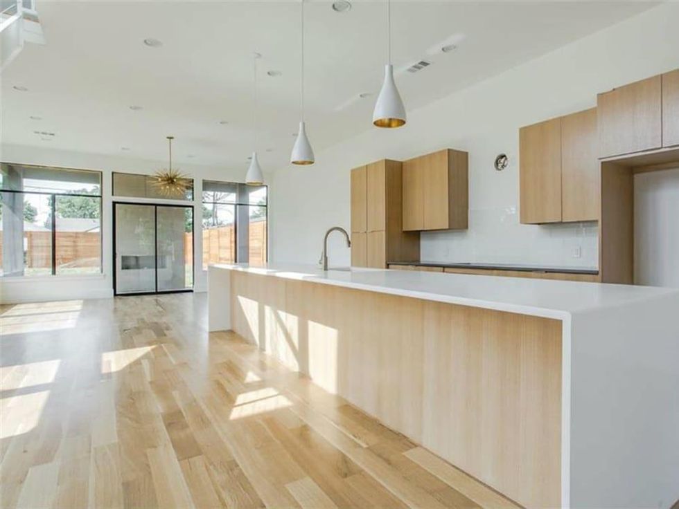 Inwood Park Home for Sale