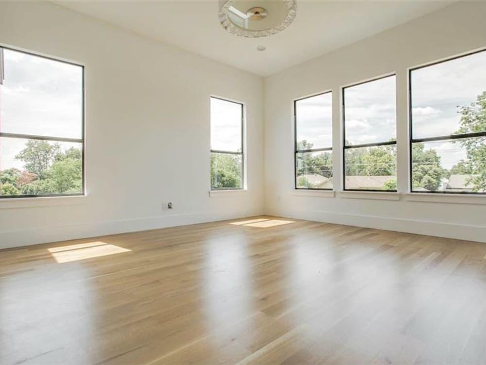 Inwood Park Home for Sale