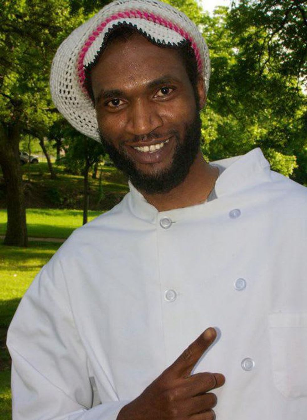 Iron Chef Rastaurant, Ras Moses