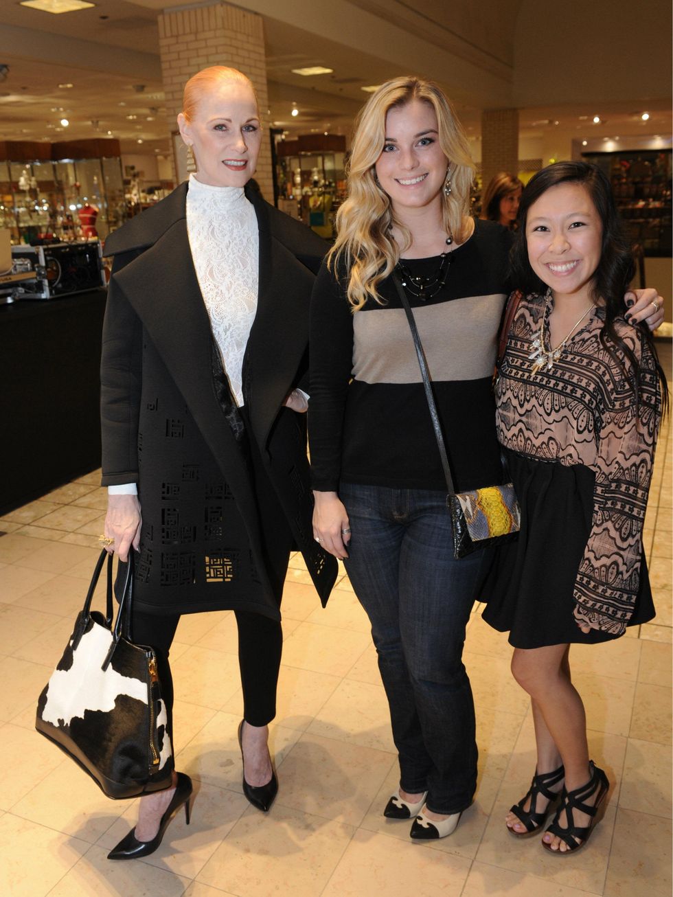 Jan Strimple, Lauren Hendershot, Caroline Vu, Fall into fashion