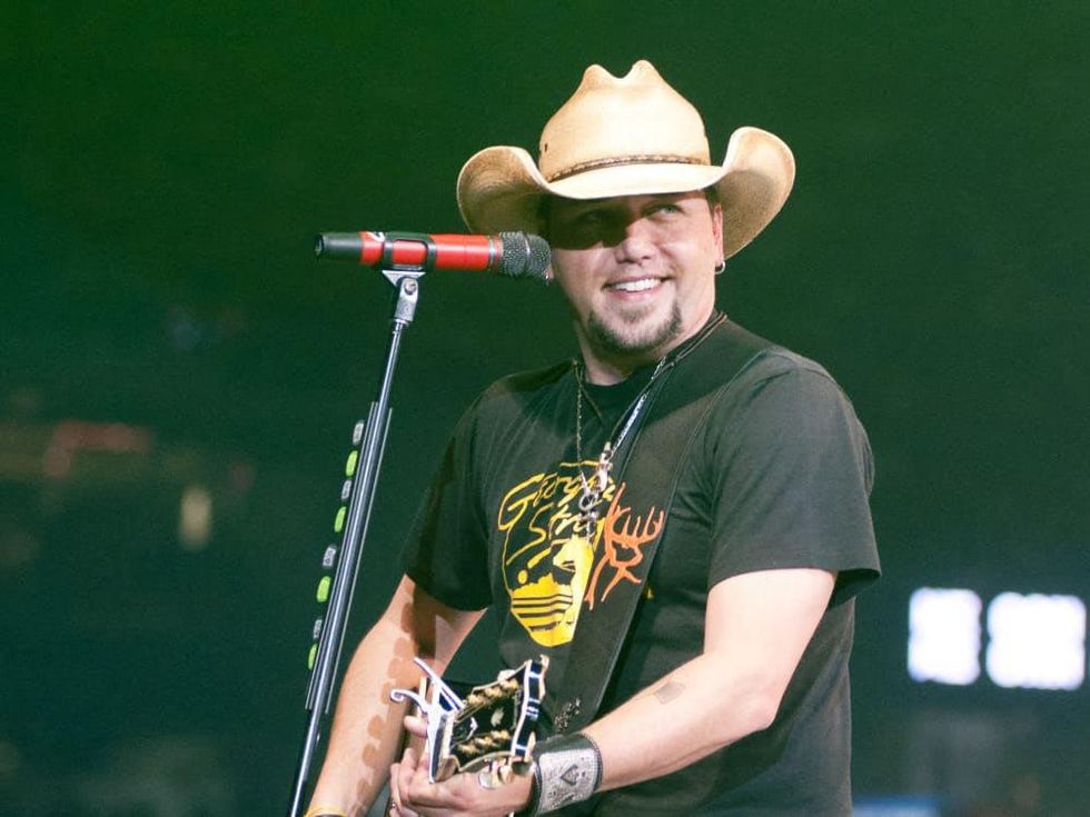 Jason Aldean grin