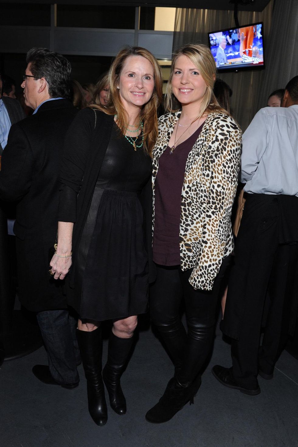 Jennifer Williams, Meredith Williams