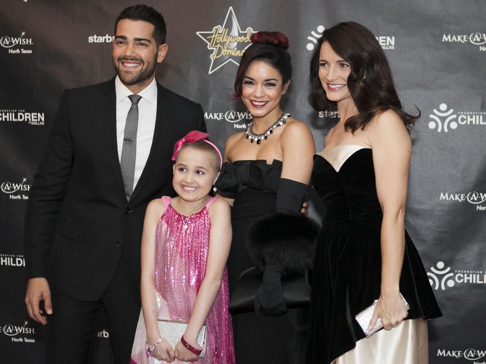 Jesse Metcalfe, Vanessa Hudgens, Kristin Davis, Julia Brown at Hollywood Domino Dallas 2014