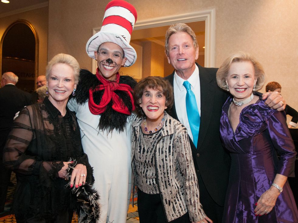 Jill Rowlett, DCT\u2019s Cat in the Hat (Brendan Cyrus), Ruth Buzzi, Kent Perkins, Yvonne Crum at Dallas Cabaret